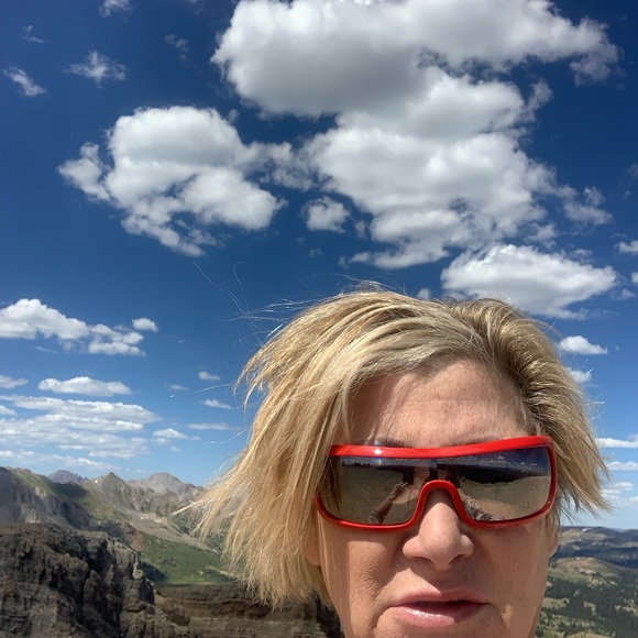 Meet your Posher, Donna - Picture 5 of 8